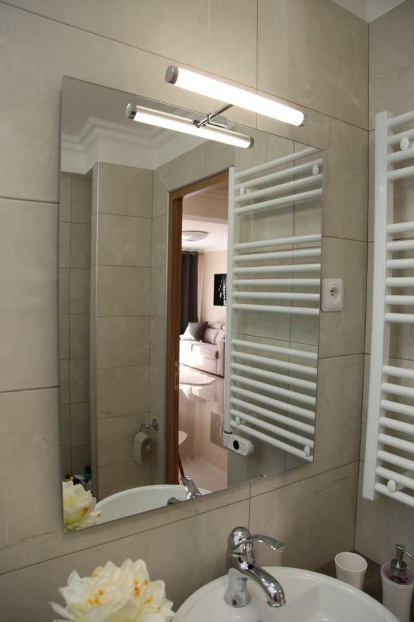 Stylish 2 Flat 60 Meters To The Nice